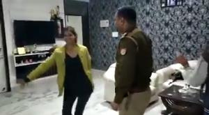 UP police ka dance daroga ji full masti karte hue